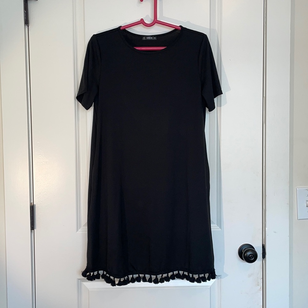 Tassel Hem Black Tshirt Dress w/ Pockets!!
